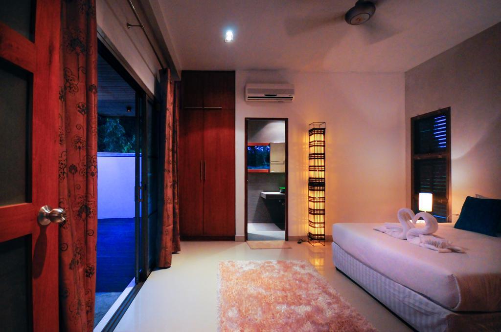 Nai Harn Beach Villa Eksteriør bilde