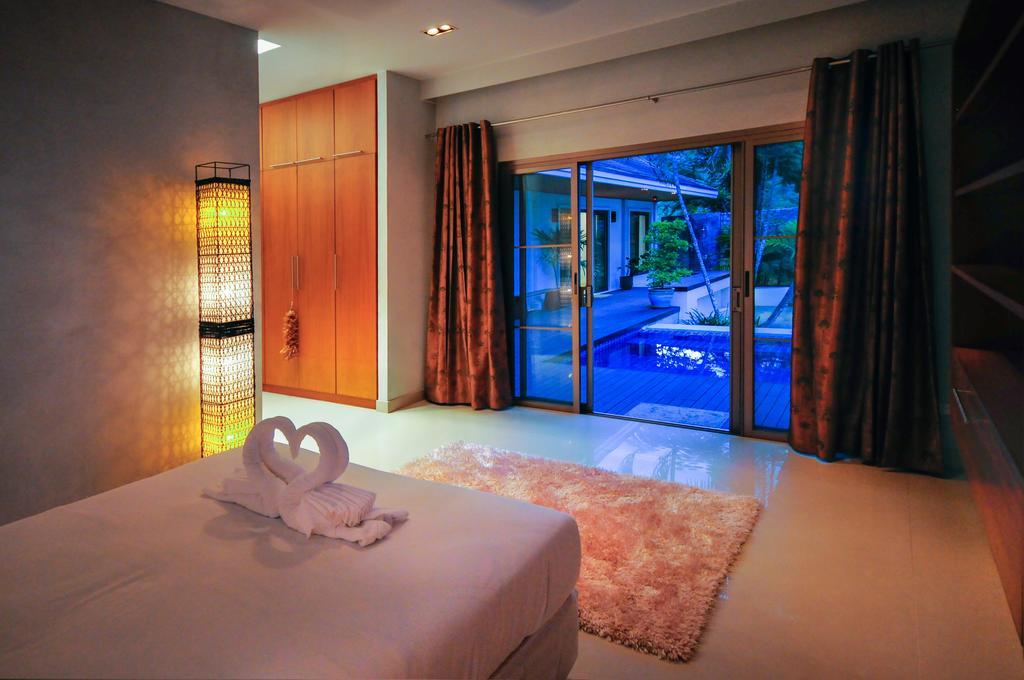 Nai Harn Beach Villa Eksteriør bilde