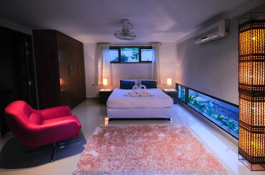 Nai Harn Beach Villa Eksteriør bilde